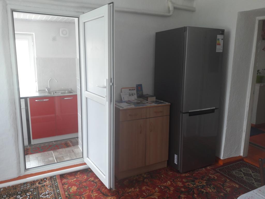 Guest House Baytur Кочкорка Экстерьер фото